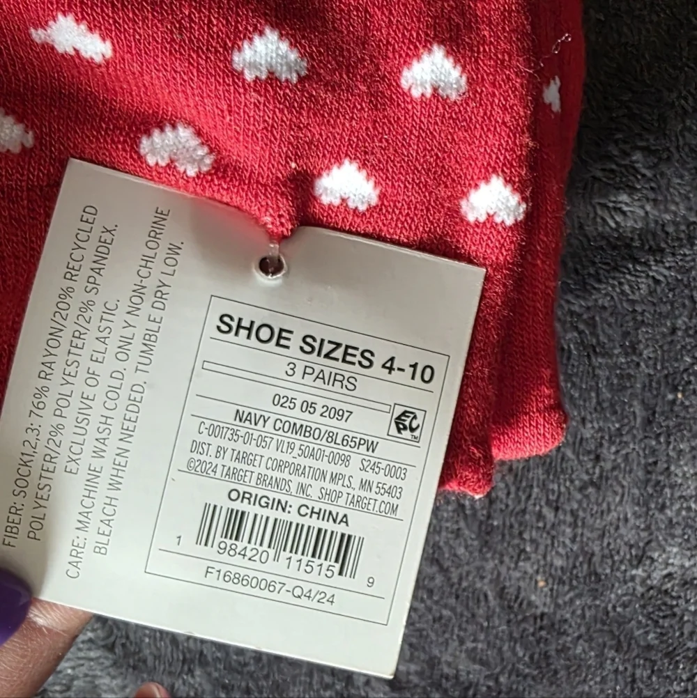 New women's Mini Hearts Scallop Cuff Crew & Ankle Valentine's Day Socks 2 sets